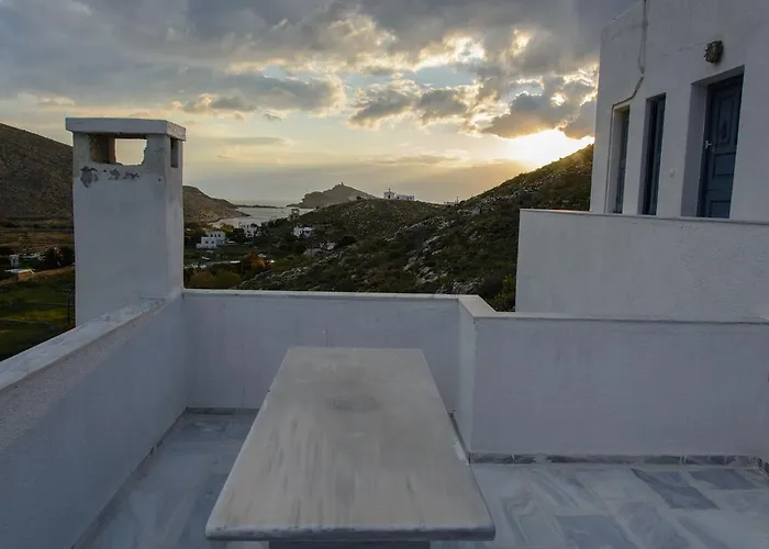 شقة Theodora Pánormos