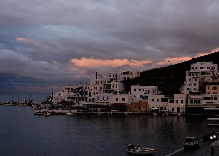 شقة Theodora Pánormos