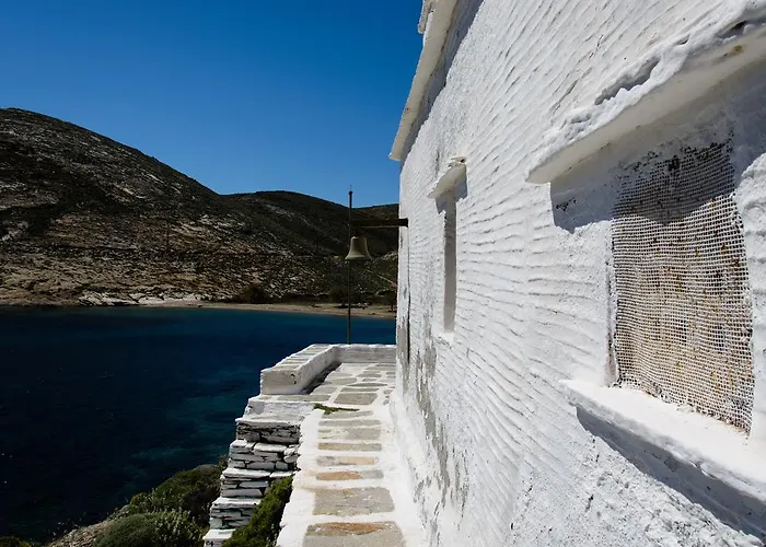 شقة Theodora Pánormos