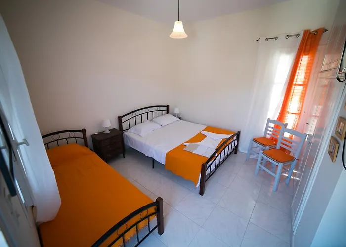 شقة Theodora Pánormos