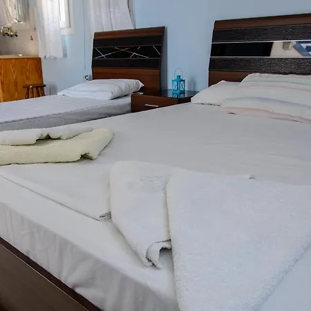 Theodora Apartment *