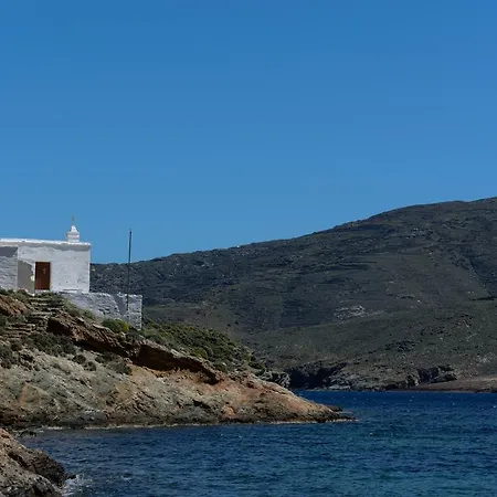 Theodora Appartement Pánormos